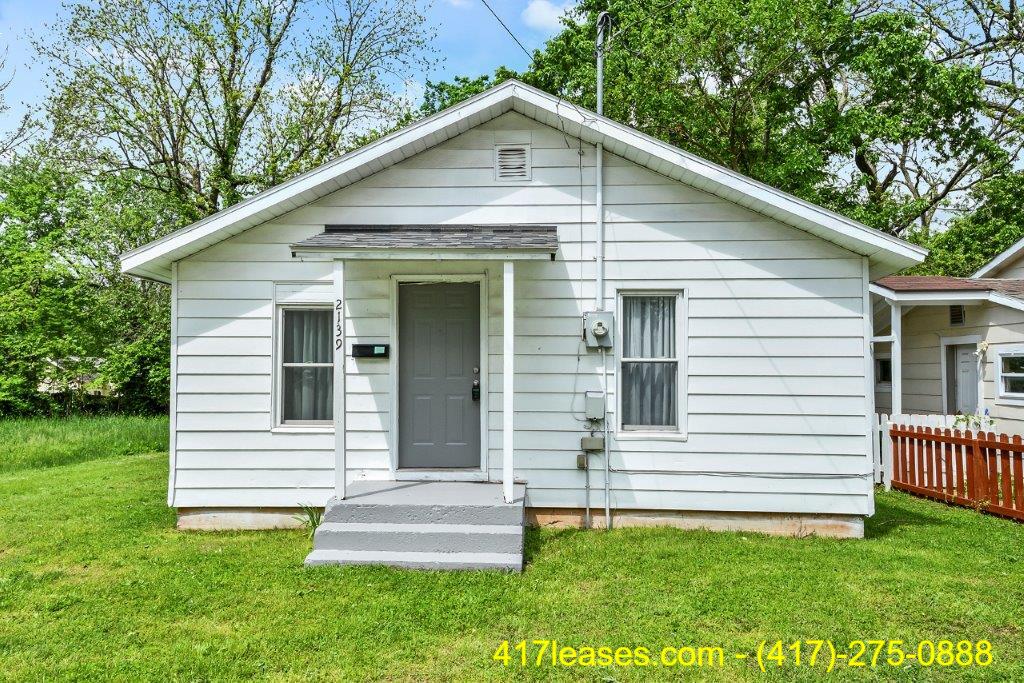 2139 N Taylor Ave